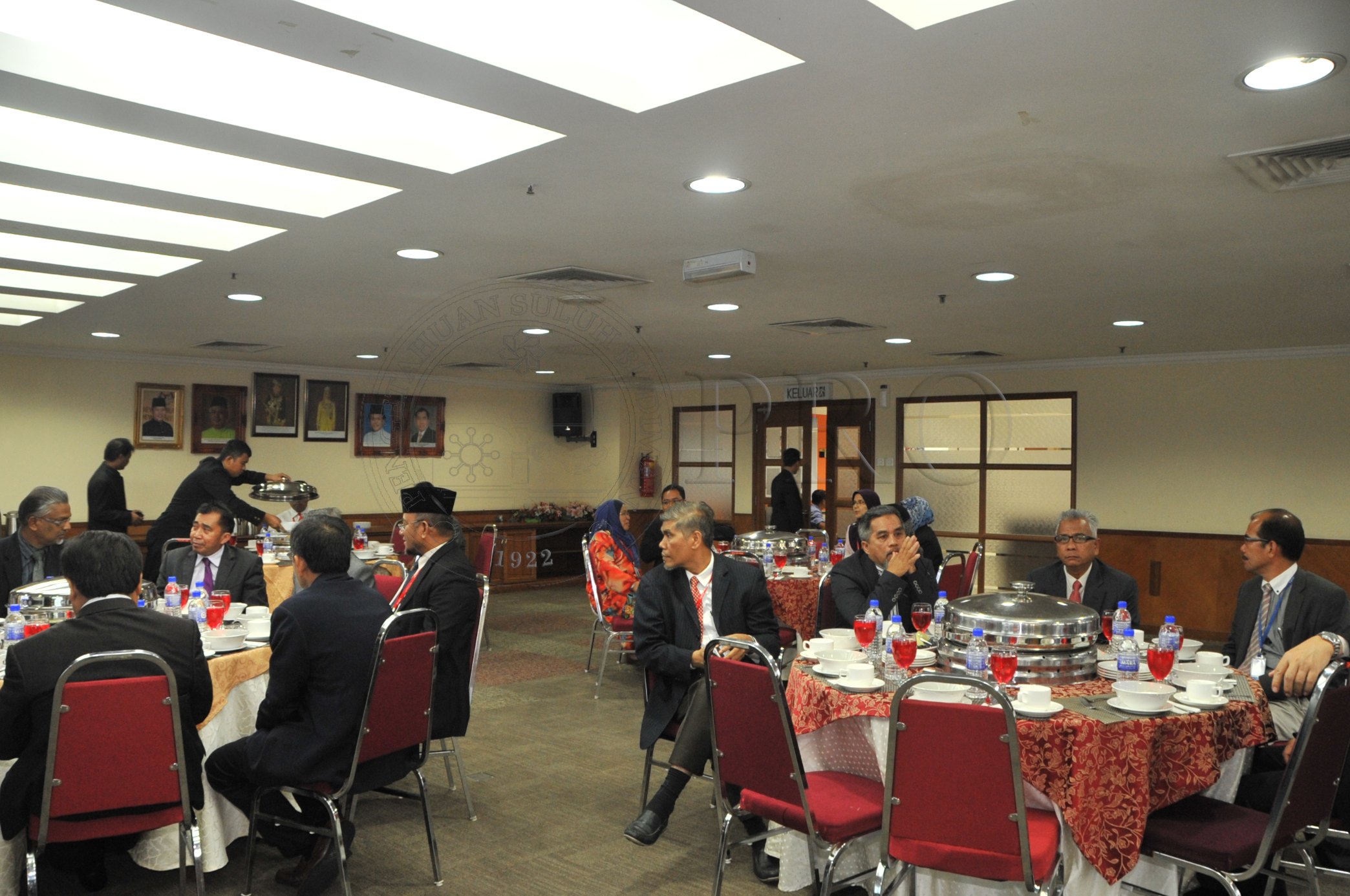 PRO 14 37 MARA PRO 4676